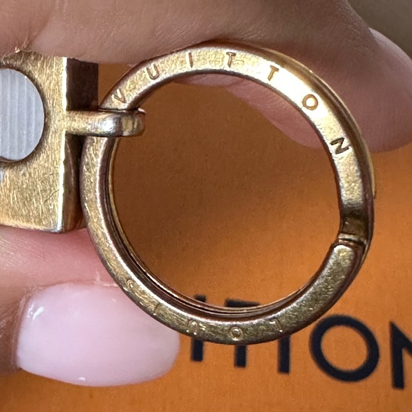 Louis Vuitton Keychain - Rare - Picture 5 of 8